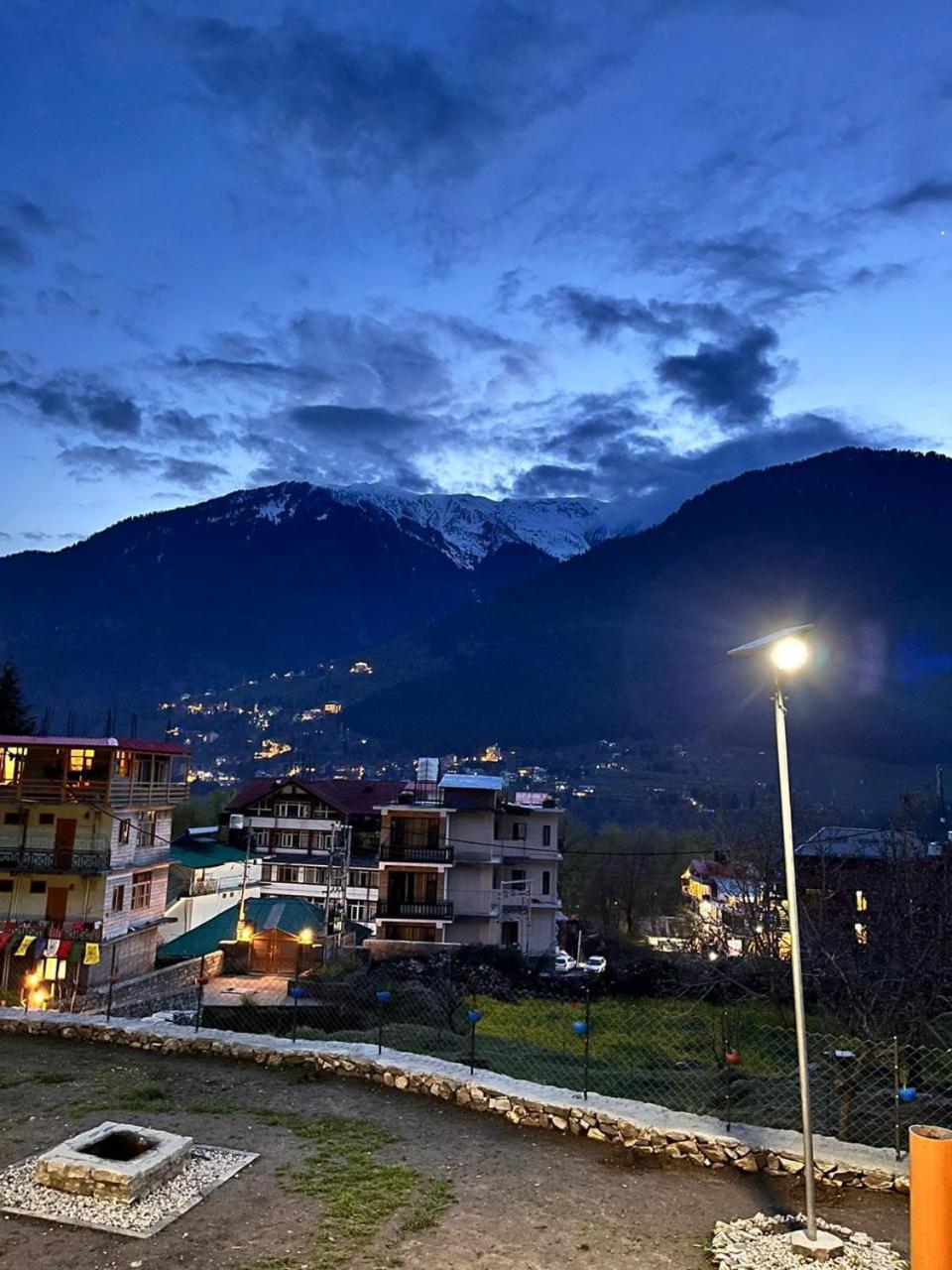 The Rohtang Chalet Otel Manāli Dış mekan fotoğraf