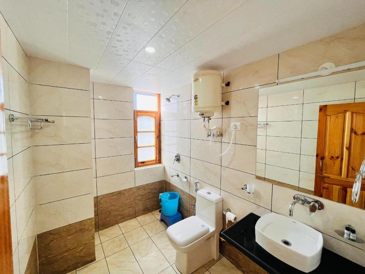 The Rohtang Chalet Otel Manāli Dış mekan fotoğraf